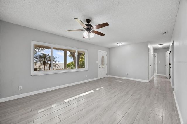 1222 LAKE ARIANA BOULEVARD, Auburndale, FL 33823