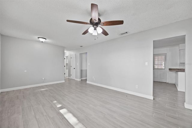 1222 LAKE ARIANA BOULEVARD, Auburndale, FL 33823