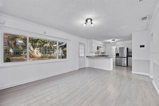 1222 LAKE ARIANA BOULEVARD, Auburndale, FL 33823