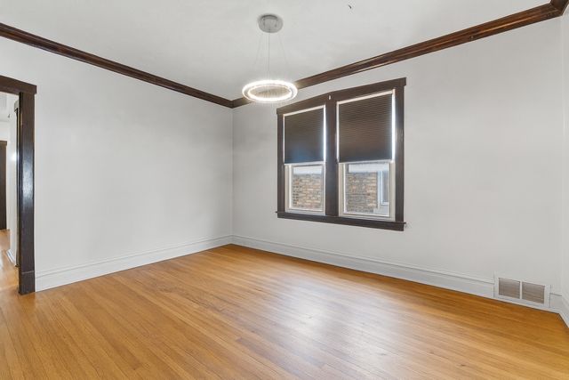 3825 Kenilworth Avenue, Berwyn, IL 60402