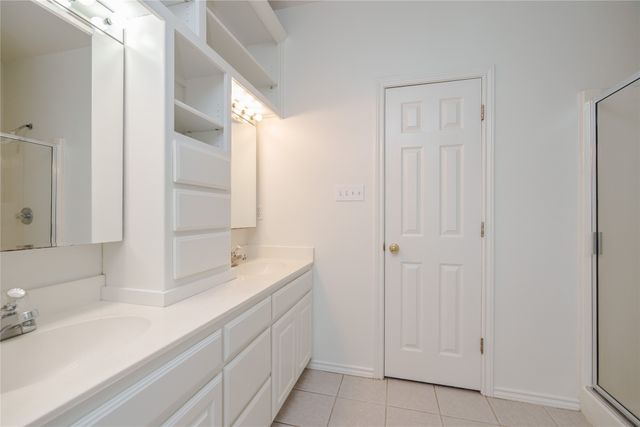 364 Parker Road, Van Alstyne, TX 75495