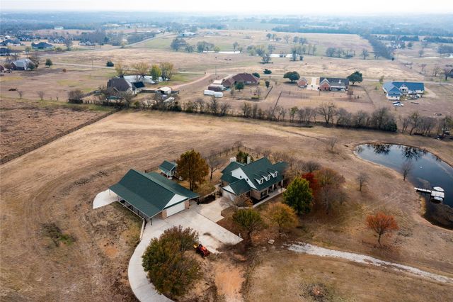 364 Parker Road, Van Alstyne, TX 75495