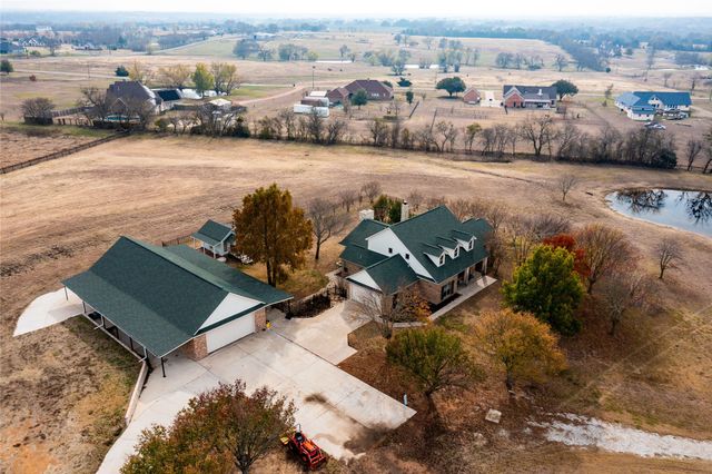 364 Parker Road, Van Alstyne, TX 75495