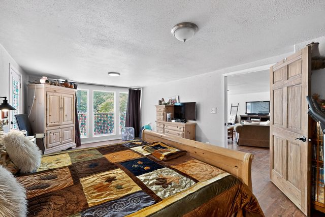 38 CHIPMUNK Lane, Tijeras, NM 87059