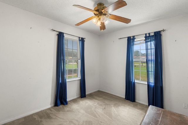 510 Country LN, Hays, TX 78610