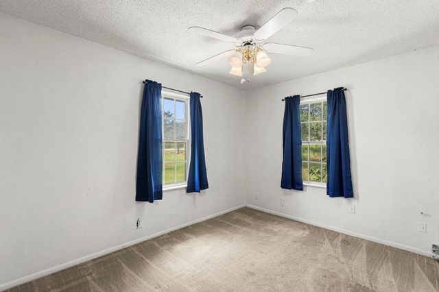 510 Country LN, Hays, TX 78610