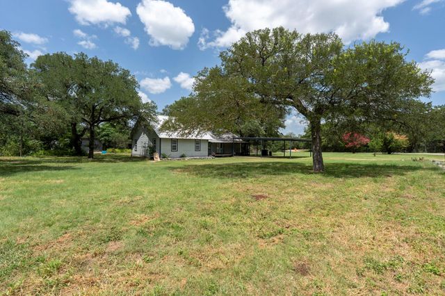 510 Country LN, Hays, TX 78610
