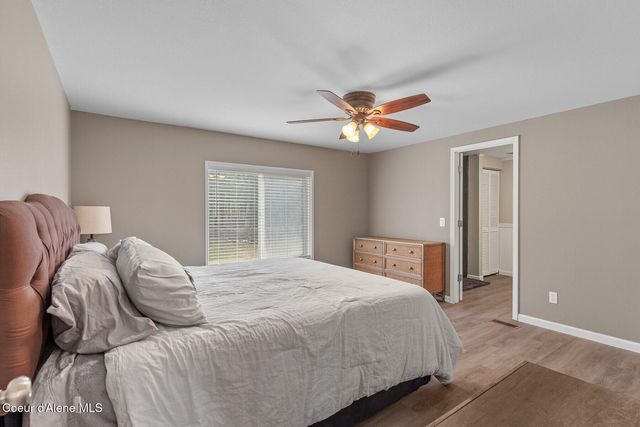 33 Torrens TRL, Spirit Lake, ID 83869