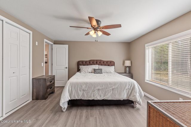 33 Torrens TRL, Spirit Lake, ID 83869