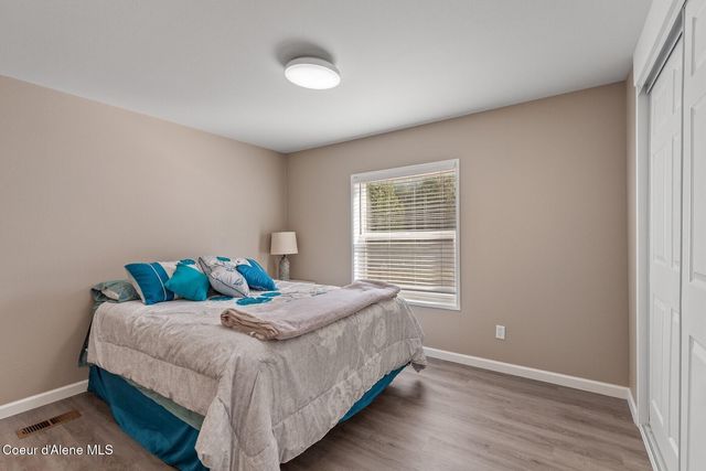 33 Torrens TRL, Spirit Lake, ID 83869