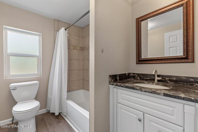 33 Torrens TRL, Spirit Lake, ID 83869