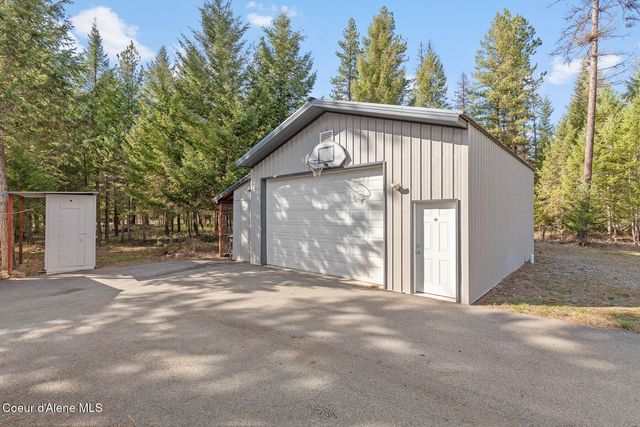 33 Torrens TRL, Spirit Lake, ID 83869