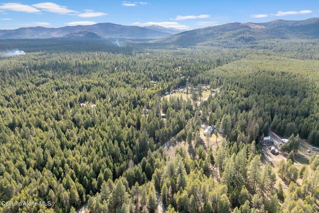 33 Torrens TRL, Spirit Lake, ID 83869