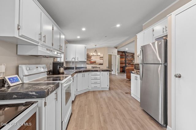 33 Torrens TRL, Spirit Lake, ID 83869