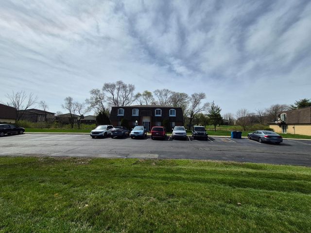 8137 Pine Island Terrace, Crown Point, IN 46307