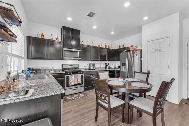 9809 Fishermans Reef Court, Reno, NV 89506