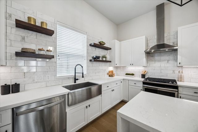 1232 W 21st Street, Houston, TX 77008