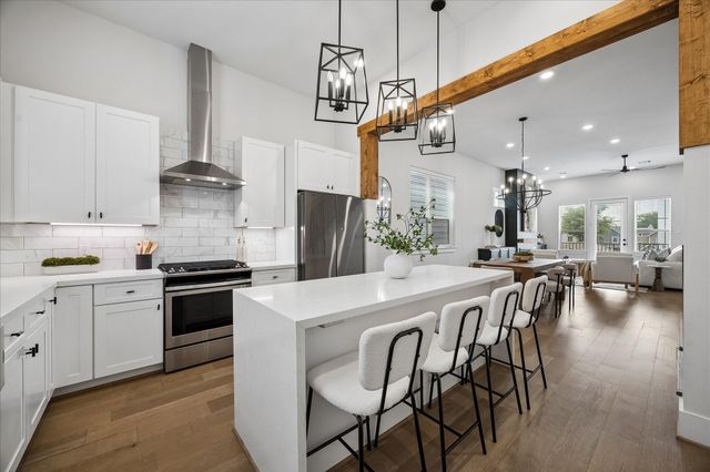 1232 W 21st Street, Houston, TX 77008