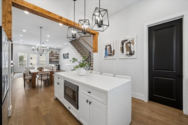 1232 W 21st Street, Houston, TX 77008