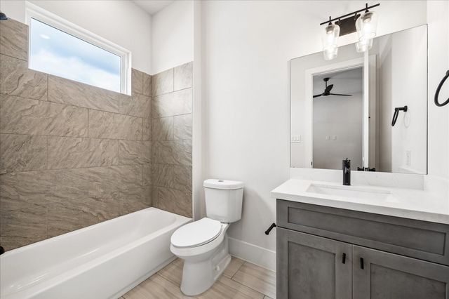 1232 W 21st Street, Houston, TX 77008