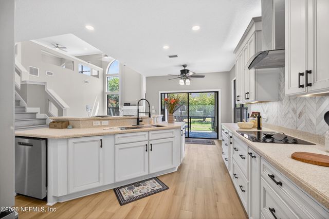 13124 HIGHLAND GLEN Way E, Jacksonville, FL 32224