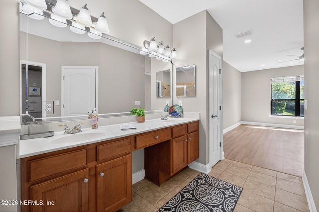 13124 HIGHLAND GLEN Way E, Jacksonville, FL 32224