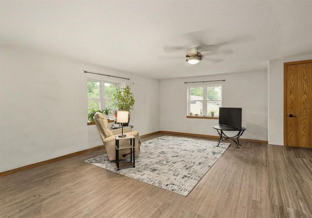 1700 CHESTNUT STREET, Wisconsin Rapids, WI 54494