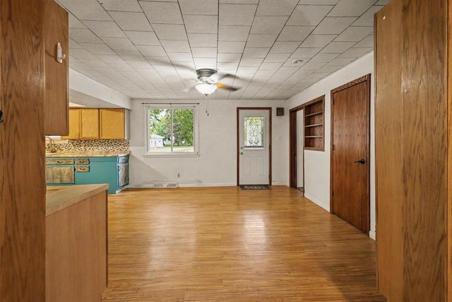 1700 CHESTNUT STREET, Wisconsin Rapids, WI 54494