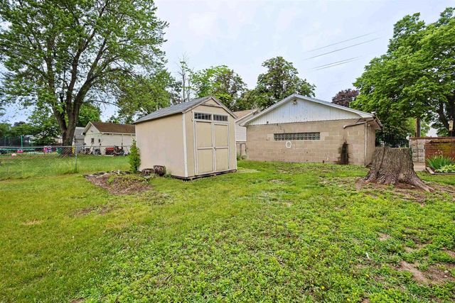 1700 CHESTNUT STREET, Wisconsin Rapids, WI 54494