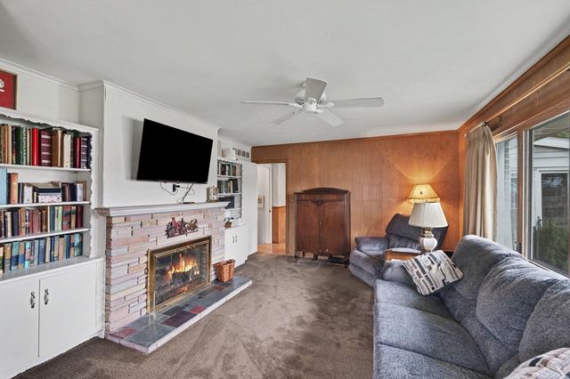 37894 Villa Mar Street, Harrison Twp, MI 48045