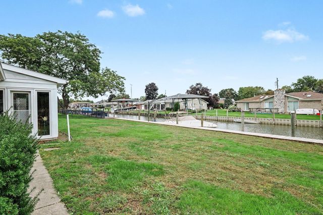 37894 Villa Mar Street, Harrison Twp, MI 48045