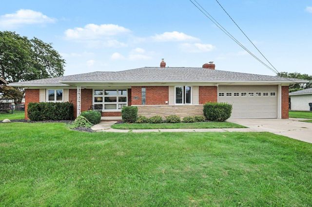 37894 Villa Mar Street, Harrison Twp, MI 48045
