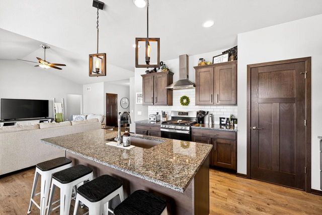 4960 Prairie Spring Court, Waunakee, WI 53597