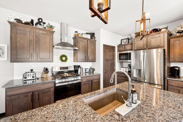 4960 Prairie Spring Court, Waunakee, WI 53597