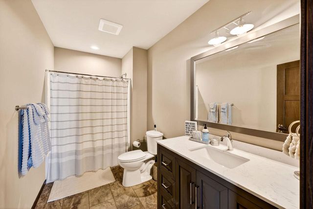 4960 Prairie Spring Court, Waunakee, WI 53597