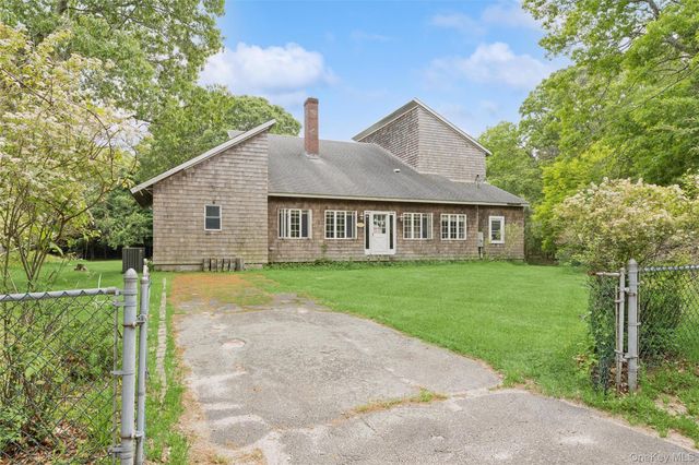 131 Red Creek Road, Hampton Bays, NY 11946