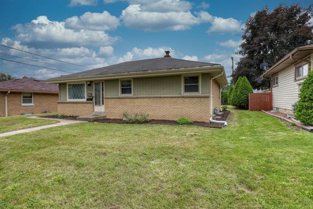 7205 W Verona COURT, Milwaukee, WI 53219