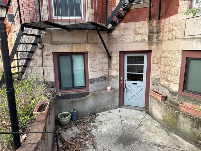 1871 Beacon St 2, Brookline, MA 02445