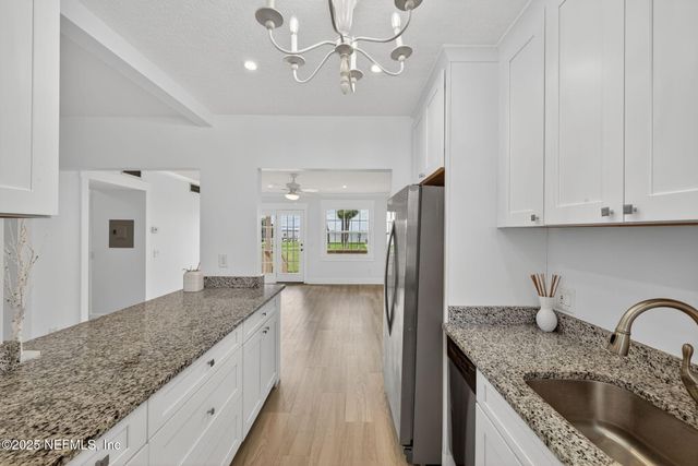 838 CEDAR Street 838, Jacksonville, FL 32207