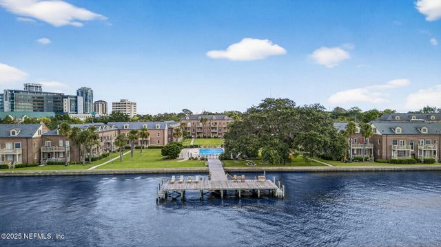 838 CEDAR Street 838, Jacksonville, FL 32207