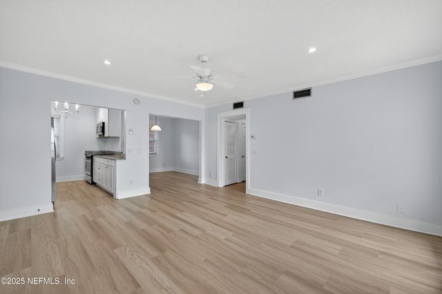 838 CEDAR Street 838, Jacksonville, FL 32207