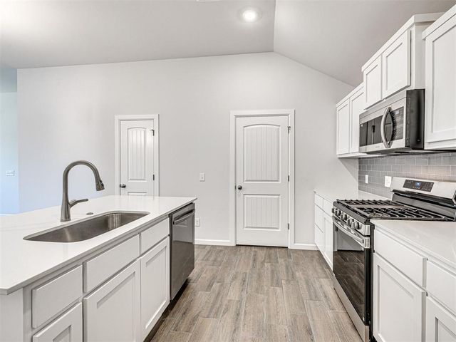 20661 Brush Creek Boulevard, Harrah, OK 73045