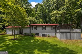 2261 Paradise Valley Road, Cleveland, GA 30528