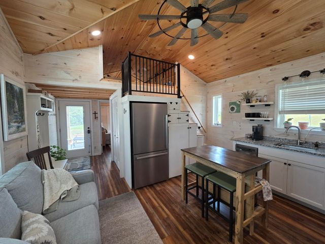 128 Kiersten Drive, Nancy, KY 42544