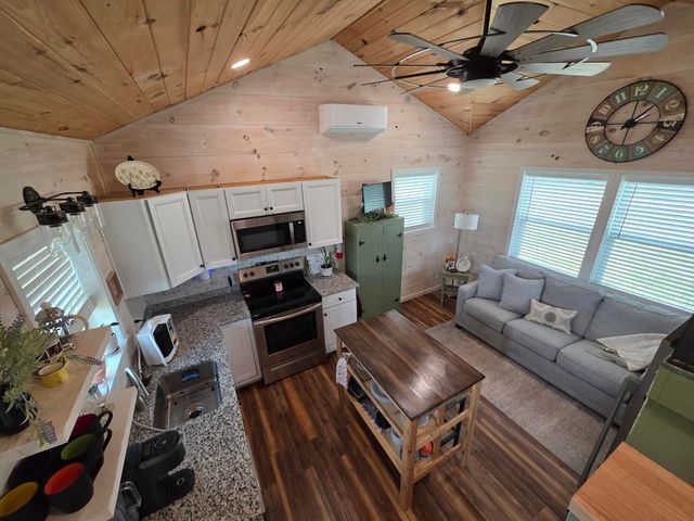 128 Kiersten Drive, Nancy, KY 42544