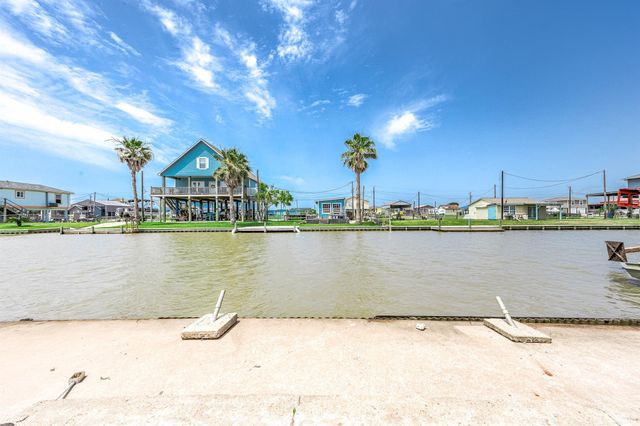 26778 Fm 457, Sargent, TX 77414