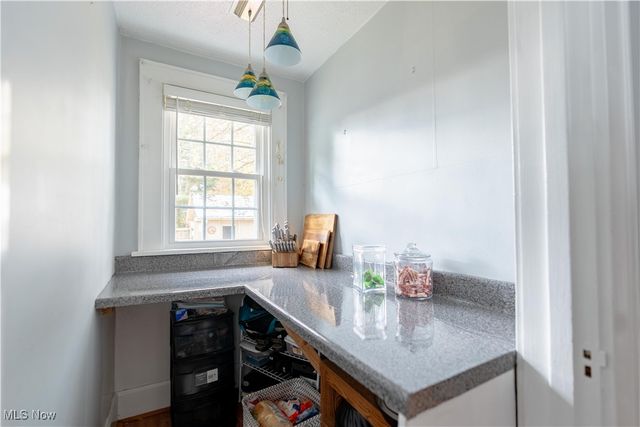 1030 Sunset Drive, Alliance, OH 44601