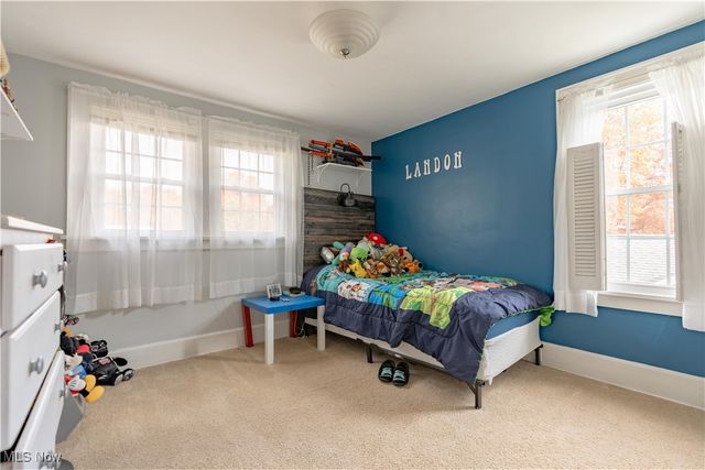 1030 Sunset Drive, Alliance, OH 44601