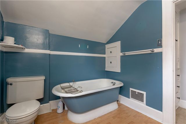 1030 Sunset Drive, Alliance, OH 44601