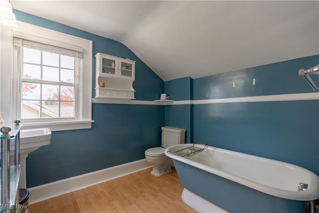 1030 Sunset Drive, Alliance, OH 44601